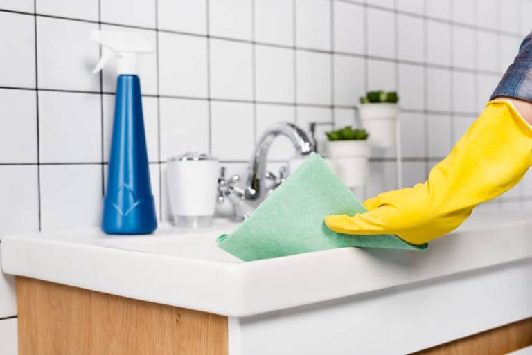 How to Deep Clean a Bathroom: 9 Steps For Sparkling Results
