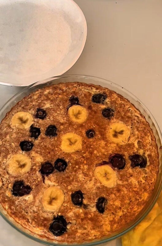 Blueberry banana oatmeal bake